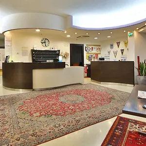 Western 3* Cesena